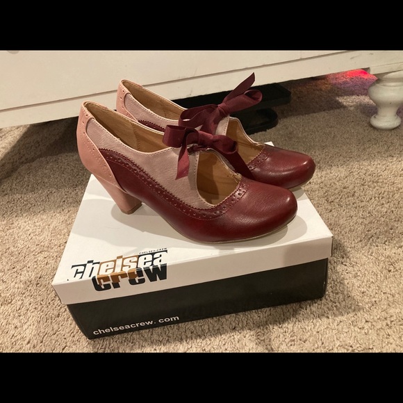 Chelsea Crew heels - Picture 1 of 4